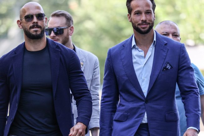 Fratii Tate au fost chemati vineri dimineata la DIICOT Reactii ironice fata de procurori Este un
