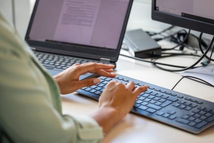 Inselaciunile online analizate de procurori De ce este dificil sa fie prinsi infractorii din mediul virtual si care este