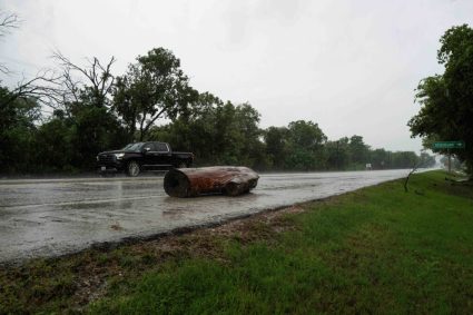 Inundațiile devastatoare lovesc din nou Texasul / Cel puțin doi morți și peste 230 de persoane salvate
