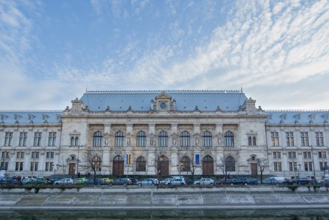 Legea salarizarii a fost suspendata de Curtea de Apel Bucuresti la solicitarea Sanitas Procedura nu poate