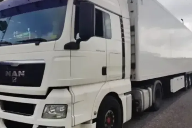 Locuitorii unui cartier din Cluj Napoca trag un semnal de alarma Strazile inguste sunt supraaglomerate de camioane de mare tonaj