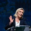 Marine Le Pen va afla marti daca poate candida la alegerile prezidentiale din Franta