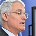 Pislaru anunta ca va realiza controale saptamanale in centrele unde au fost mutate persoanele