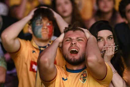 Poate un meci de fotbal să cauzeze un infarct? Descoperirile cercetătorilor despre stresul provocat de meciurile importante.