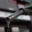 Portugalia Carburantii se vor scumpi considerabil incepand de luni Pretul motorinei se apropie de 2 euro pe litru