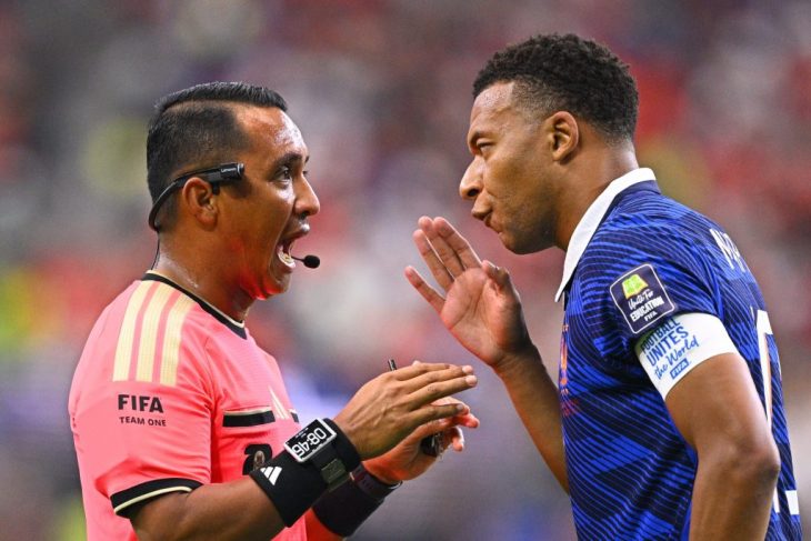 Presa franceza critici acerbe la adresa lui Mbappe si a starurilor Frantei dupa eliminarea de la Cupa Mondiala Surclasati o lectie pe toate fronturile