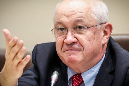 Prim-ministrul Moldovei a fost demis în urma unei serii de scandaluri.