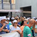 Proteste in zeci de spitale din Romania Cadrele medicale ameninta cu greva generala daca leg ea salarizarii nu va fi modificata Anuntul federatiei SANITAS