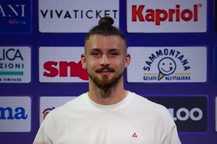 Radu Drăgușin, la conferința de presă oficială de la Fiorentina: Îmi doresc să obțin rezultate remarcabile.