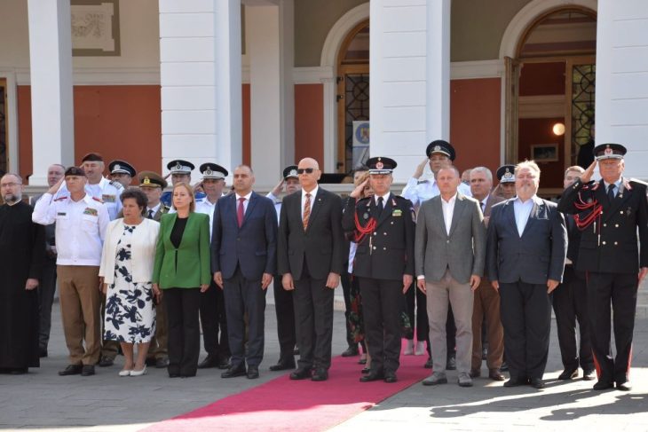 Raed Arafat a ajuns la Cluj Napoca Fotografii de la evenimentul care a reunit sute de oameni