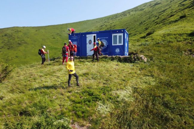 Refugiul din Saua Sugarilor a fost avariat de furtuna inainte de inaugurare DSU anunta interventii suplimentare