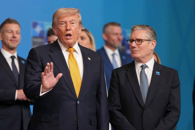 Reuters Trump le a spus liderilor NATO ca doreste ca SUA sa ramana in alianta