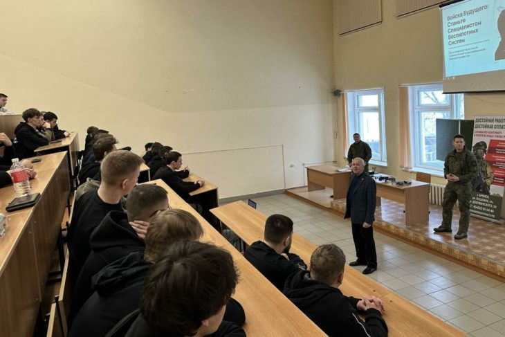 Rusia recruteaza studenti pentru razboi A invatat timp de trei luni sa piloteze drone apoi l au trimis direct in iad