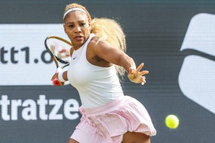 Serena Williams revine la proba de simplu la Wimbledon după aproape patru ani