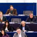 Sloganurile antiimigratie din Parlamentul European atrag atentia poliiei un eurodeputat acuzat de rasism