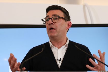 Sondaj: Ar trebui Andy Burnham să organizeze alegeri pentru a obține funcția de prim-ministru al Marii Britanii?