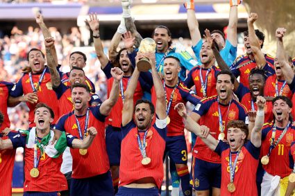 Spania câștigă din nou Cupa Mondială! Argentina pierde titlul după o finală dramatică.