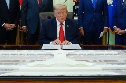 Trump anunță modernizarea aeroportului Dulles: „Vom transforma acest aeroport în cel mai bun.”