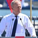 Tusk indeamna Ucraina sa contribuie la repararea relatiilor cu Polonia