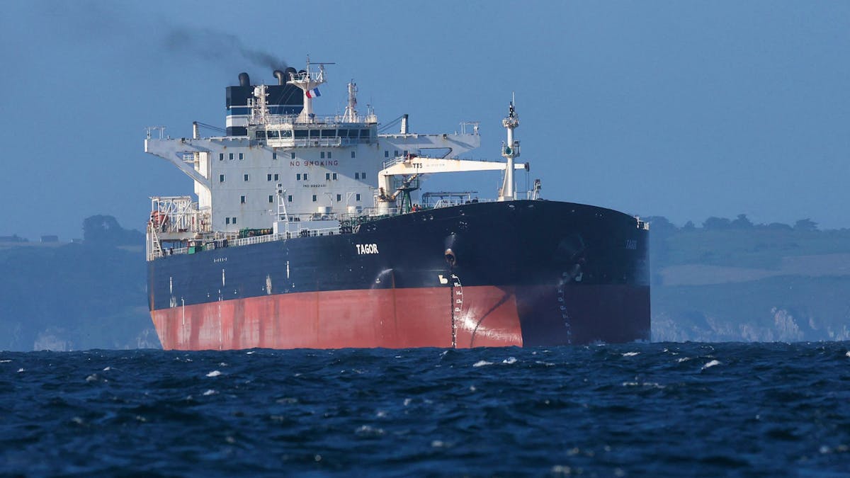 Un milion de euro amenda pentru o nava petroliera din flota clandestina a Rusiei