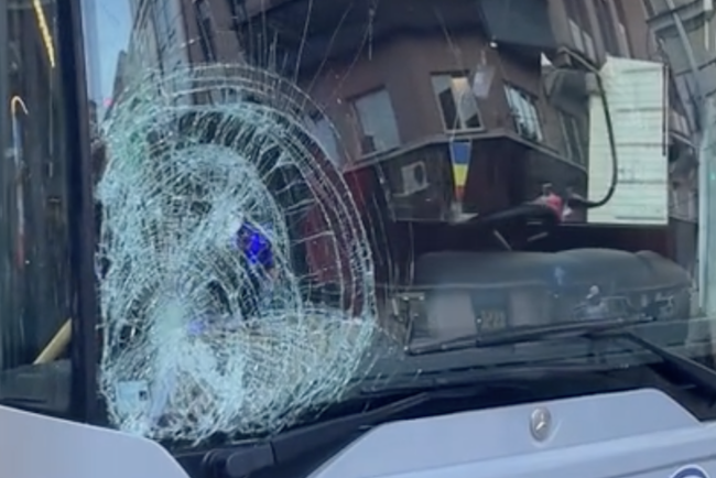 VIDEO Cum s a produs accidentul din Cluj Napoca in care o tanara a fost lovita de autobuz Adolescentea a traversat pe rosu Ce informatii au obtinut politistii