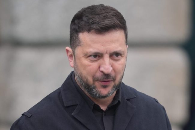 Zelenski transmite La multi ani Statelor Unite de Ziua Independenei si reafirma cererea de sisteme Patriot pentru Ucraina