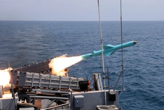 armata americana a reinstituit atacurile impotriva iranului trump sustine ca iranienii l au contactat pentru a solicita un nou acord