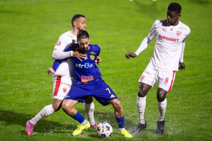 Încă o mișcare controversată! FCSB, la un pas de un nou transfer direct de la Dinamo
