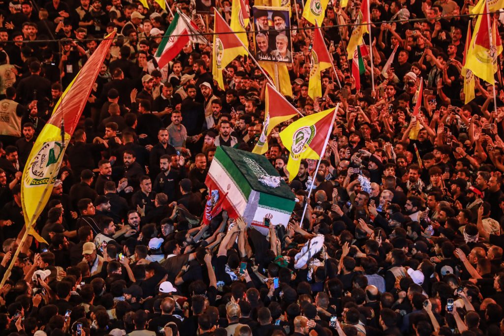 liderul suprem al iranului ayatollahul ali khamenei a fost inmormantat