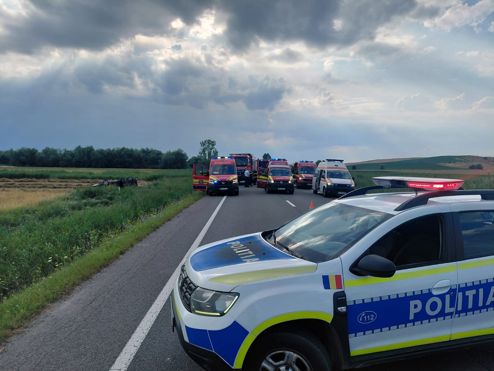 noi informatii despre accidentul grav de langa huedin ipj cluj ofera detalii despre cum s a petrecut rasturnarea masin ului cu sase pasageri