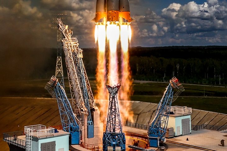 raspunsul rusiei la starlink incepe cu un esec primul satelit s a defectat iar ucraina sustine ca a atacat infrastructura sistemului