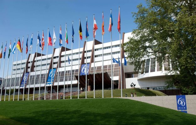 tensiuni fara precedent in fotbalul mondial uefa ia in considerare masuri drastice impotriva fifa