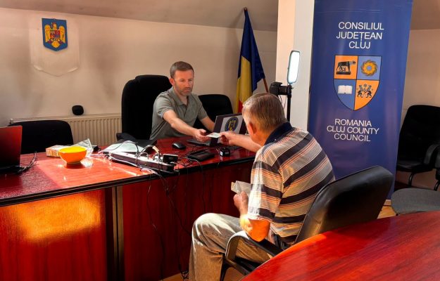 73 de cereri pentru noi acte de identitate preluate de Directionea Judeteana de Evidenta a Persoanelor Cluj in just cateva zile Care este motivul schimbarii