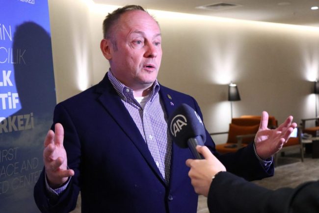 Astronautul Michael Fincke isi finalizeaza cariera la NASA la cateva luni dupa incidentul medical misterios de pe ISS