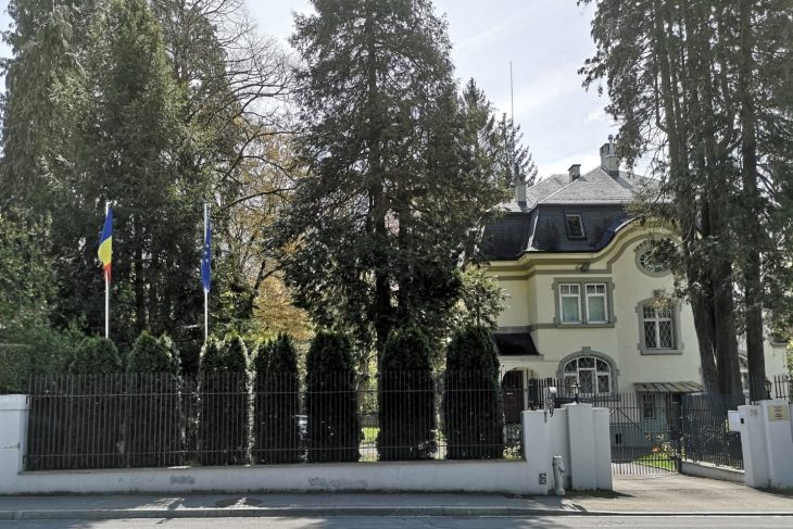 Atac cu un dispozitiv pirotehnic asupra sediului Ambasadei Romaniei din Elvetia