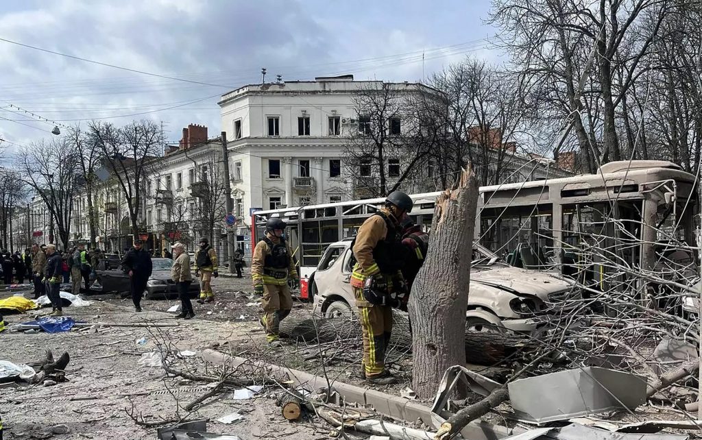 Atacuri in Ucraina O drona rusa a lovit locuinte in Harkov iar doua persoane au murit in regiunea Sumi