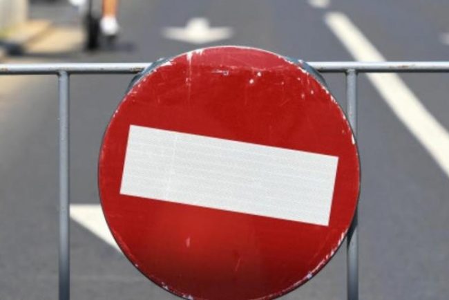 Atentie soferi din Cluj Restrictii de trafic in centrul Clujului Piata Avram Iancu si Bulevardul Eroilor maine din cauza defilarii plutoanelor