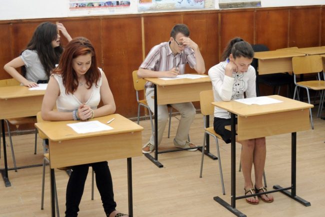 BAC 2026 sesiunea de toamna Luni incepe evaluarea competentelor lingvistice Reguli pentru desfasurarea examenului