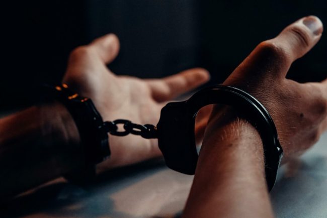 Barbat din Suceava retinut preventiv pentru agresiune sexuala asupra a 5 copii