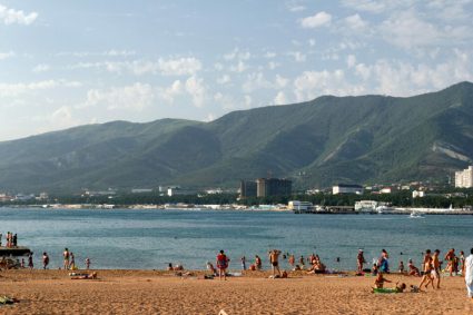 Bilanțul incidentului de pe plaja de la Marea Neagră crește: Rusia anunță șapte morți și 40 de răniți.