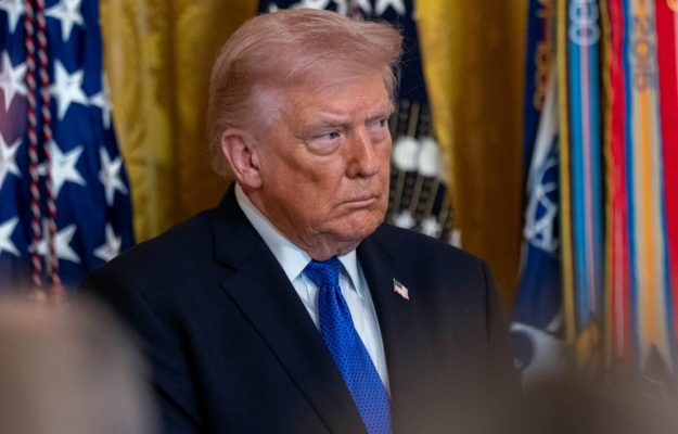 Capital One Conturile lui Donald Trump au fost inchise din cauza unor suspiciuni de spalare a banor