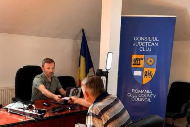 Caravana Cartii Electronice de Identitate soseste la Feleacu Locuitorii din Cluj pot depune cererile direct la Primarie fara a fi necesara o deplasare in oras