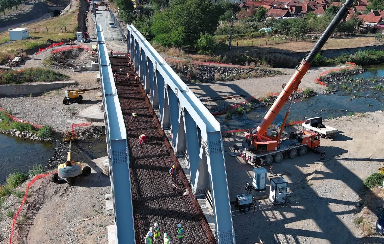 Cifrele care dezvaluie totul despre calea ferata Cluj Napoca Oradea Doua segmented aproape finalize in timp ce unul a ramas mult in urma avand doar 36 din lucari finalizate