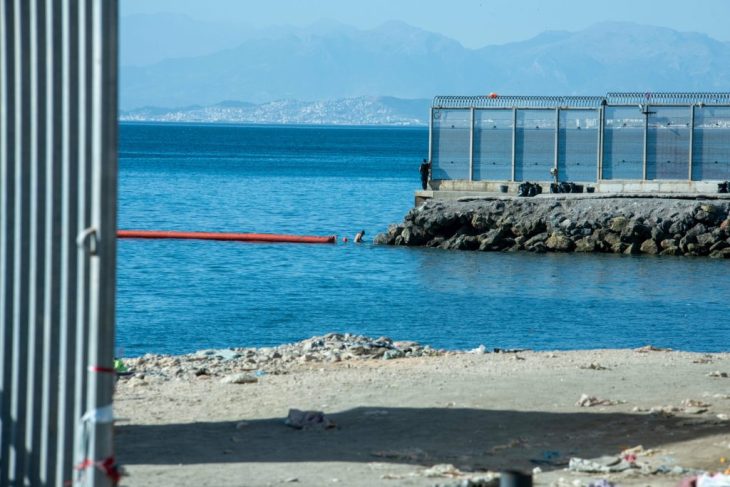 Criza la frontierele Europei Sute de migranti au incercat sa ajunga in Ceuta