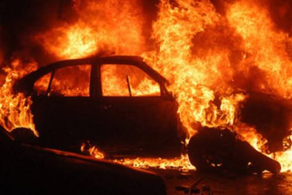 Cum a izbucnit incendiul în Iara, Cluj: O mașină furată a fost găsită în flăcări la ieșirea din sat. Proprietarul a făcut o greșeală gravă.