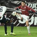 Daniel Paraschiv si Real Oviedo si au incheiat colaborarea Atacantul roman a avut un rol esential in revenirea echipei in La Liga