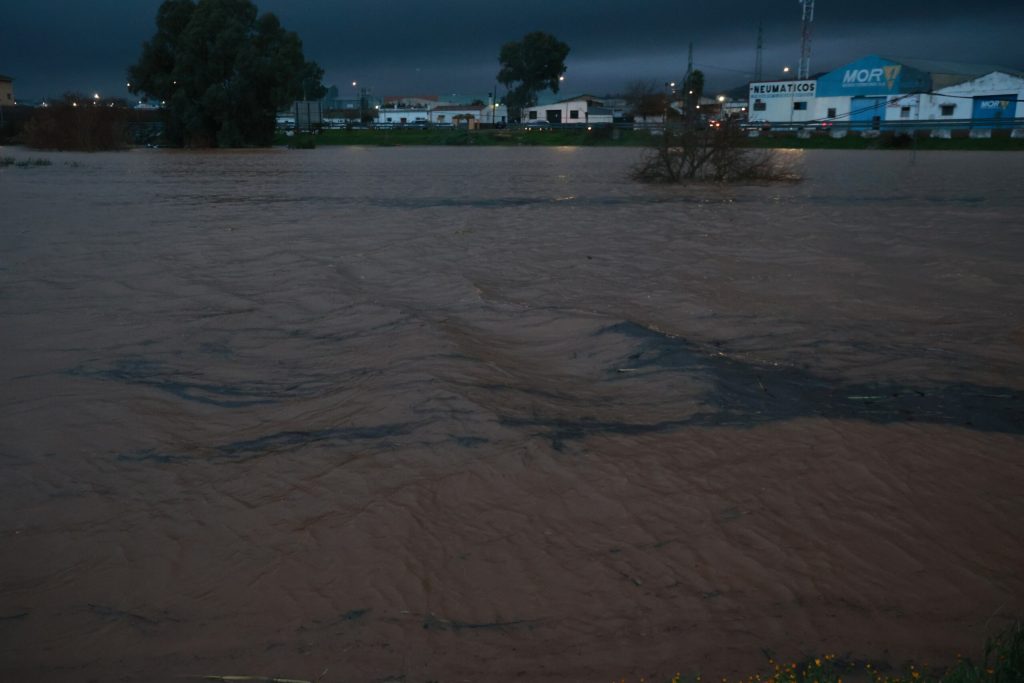 Dezastru in Spania din cauza unei inundatii doua femei au murit iar doi copii au fost raniti