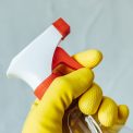 Dezinfectantii folositi zilnic pot reprezenta un risc pentru sanatate Ce substante ridica indoieli