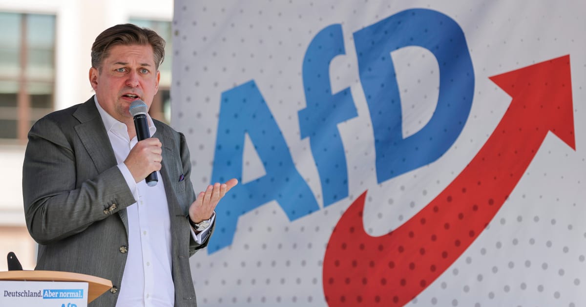 Disputa legata de sampania de la Oktoberfest il lasa pe un politician german de extrema dreapta cu un mandat de arest
