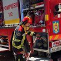 Doua garaje au fost distruse de un incendiu in Arad incendiul a dus la doua victime autoritatile au emis un mesaj RO Alert